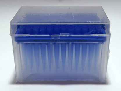 PUNTAS PARA MICROPIPETA COLOR AZUL. CAPACIDAD 100 - 1000 uL. (Libres de Pirógenos, DNasas, RNasas)