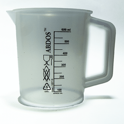 JARRA CON MANIJA EN PLÁSTICO CAPACIDAD 500 mL.